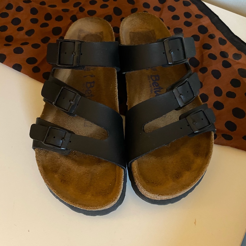 Birkenstock’s - Black